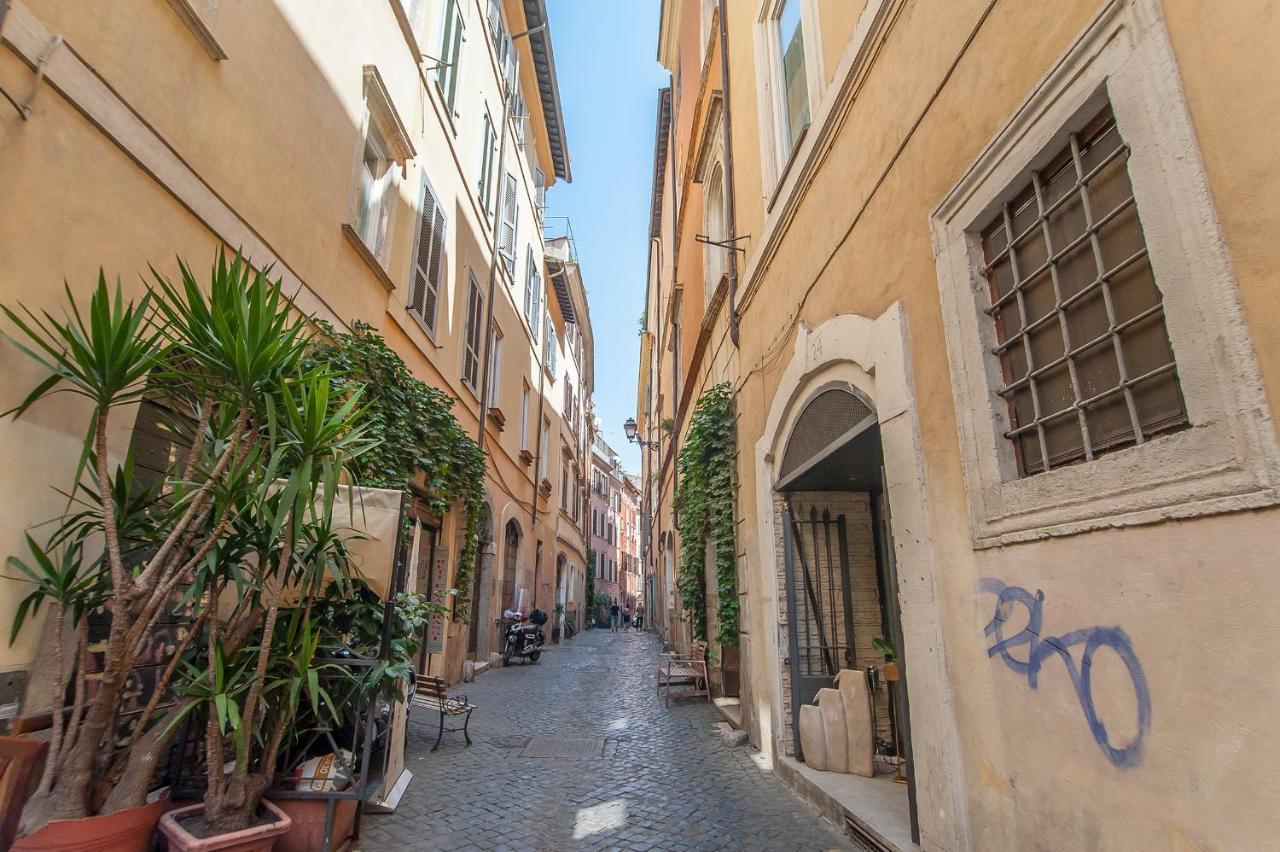 Apartment Antica Dimora Farnese Rome